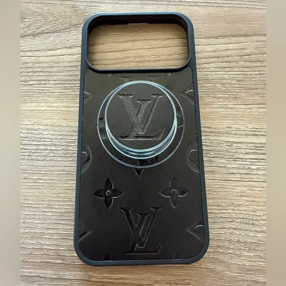 FASHION iPhone Mag Safe Phone Case With Pop Socket